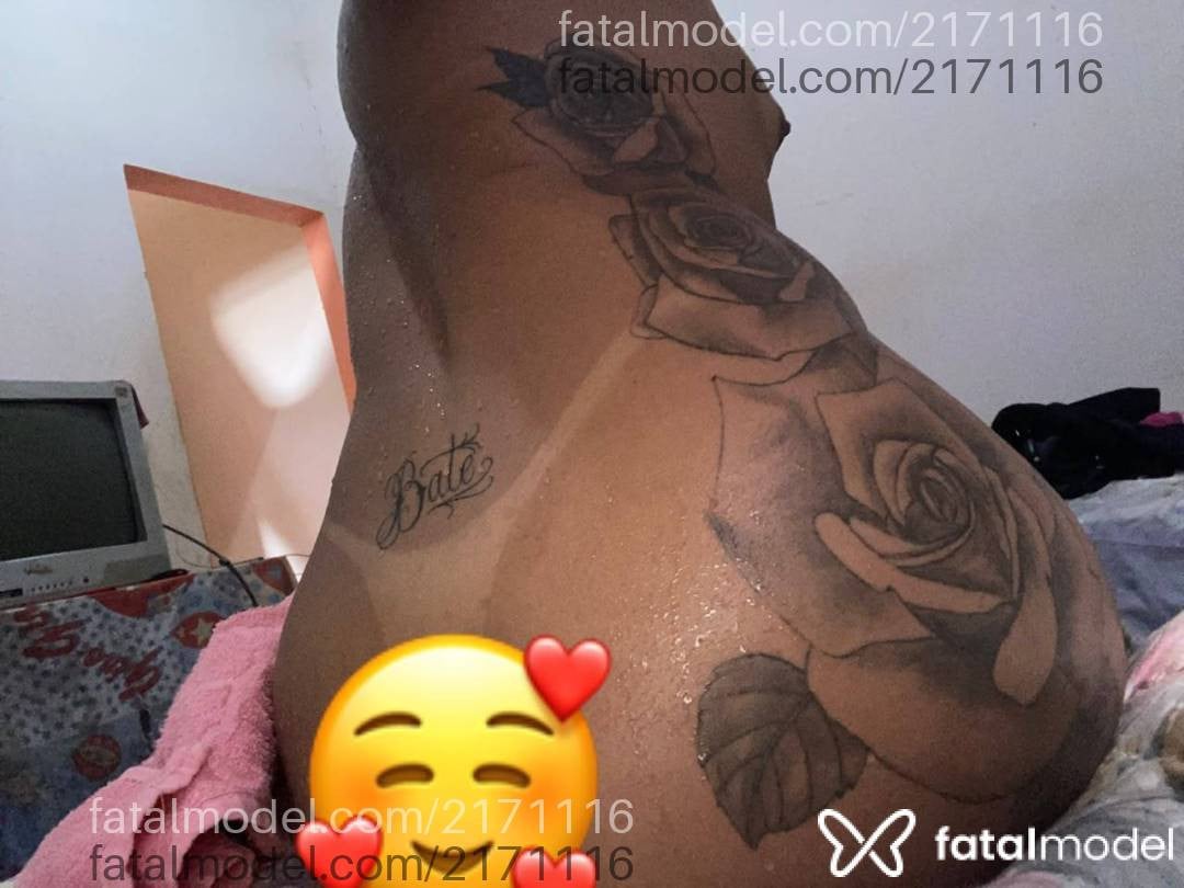 Acompanhante mulher trans morena (o) de olhos castanhos - Luane Xavier