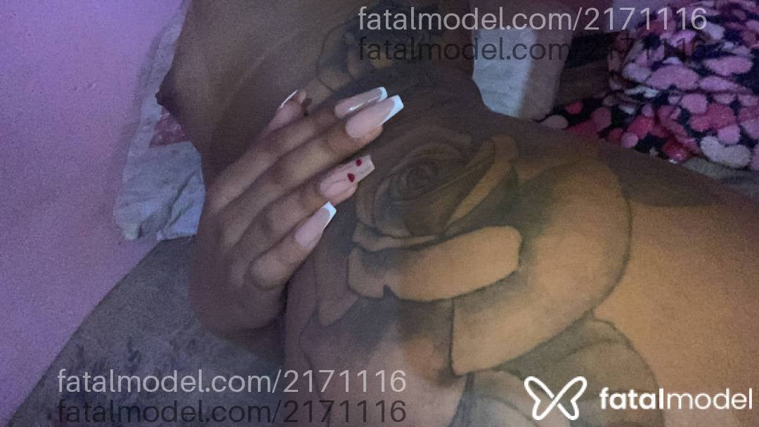 Acompanhante mulher trans morena (o) de olhos castanhos em Canaã dos Carajás - Luane Xavier