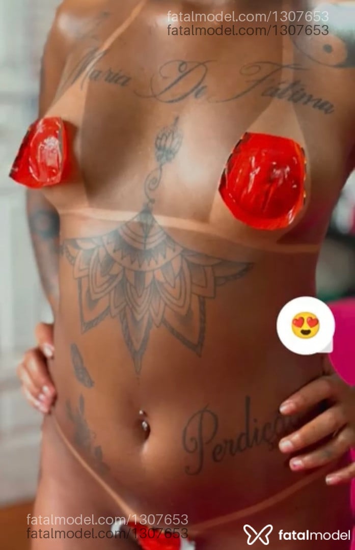 Acompanhante mulher morena (o) de olhos castanhos em Pimenta Bueno - Mayara