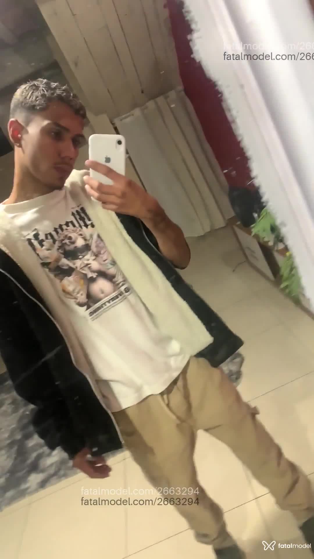Acompanhante homem com cabelo castanho de olhos pretos em Virtual - Jhoon