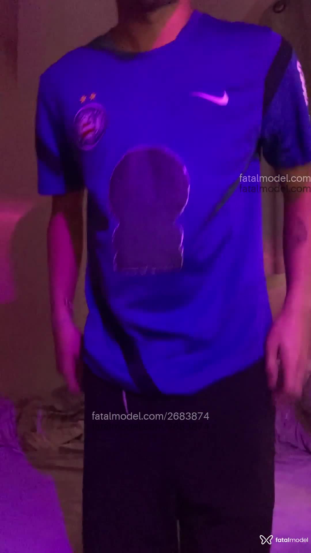 Acompanhante homem morena (o) de olhos castanhos em Virtual - Safofo