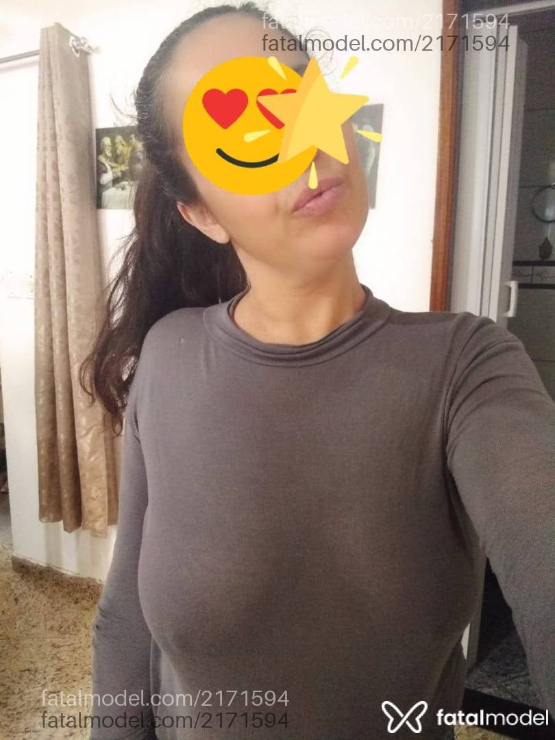 Acompanhante mulher com cabelo castanho de olhos castanhos - Brunna