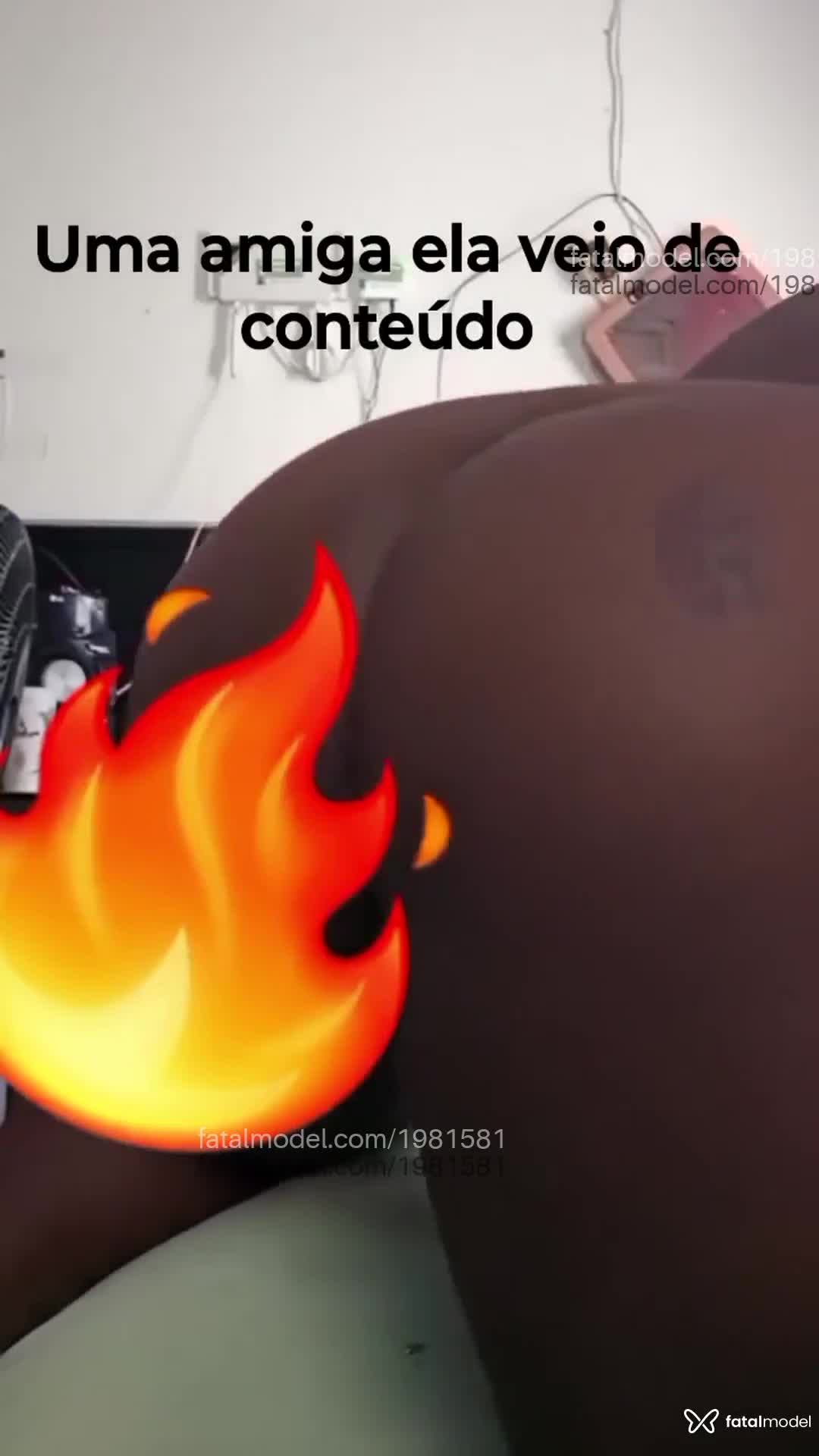 Acompanhante mulher morena (o) de olhos pretos - Preta Rara Acompanhante mulher morena (o) de olhos pretos - Preta Rara