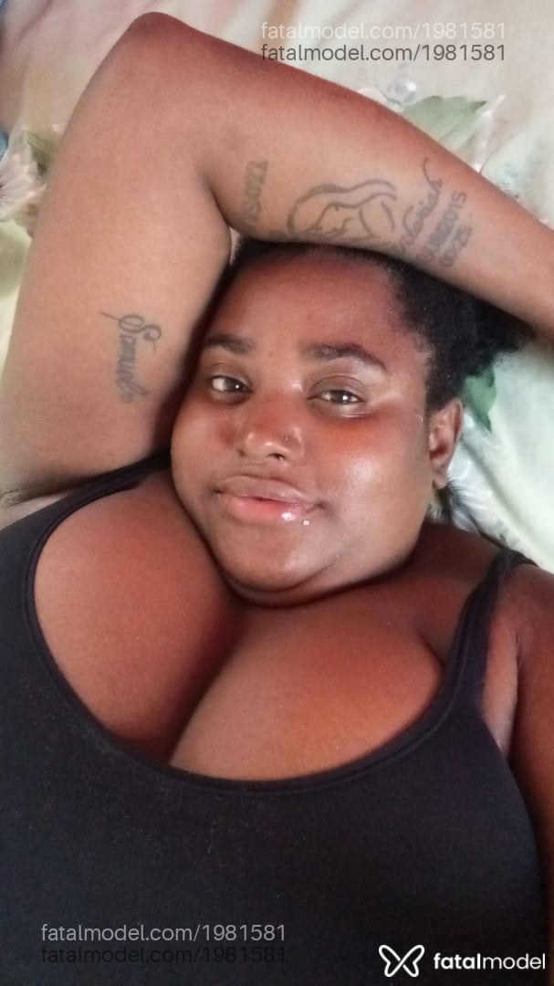 Acompanhante mulher morena (o) de olhos pretos - Preta Rara Acompanhante mulher morena (o) de olhos pretos - Preta Rara
