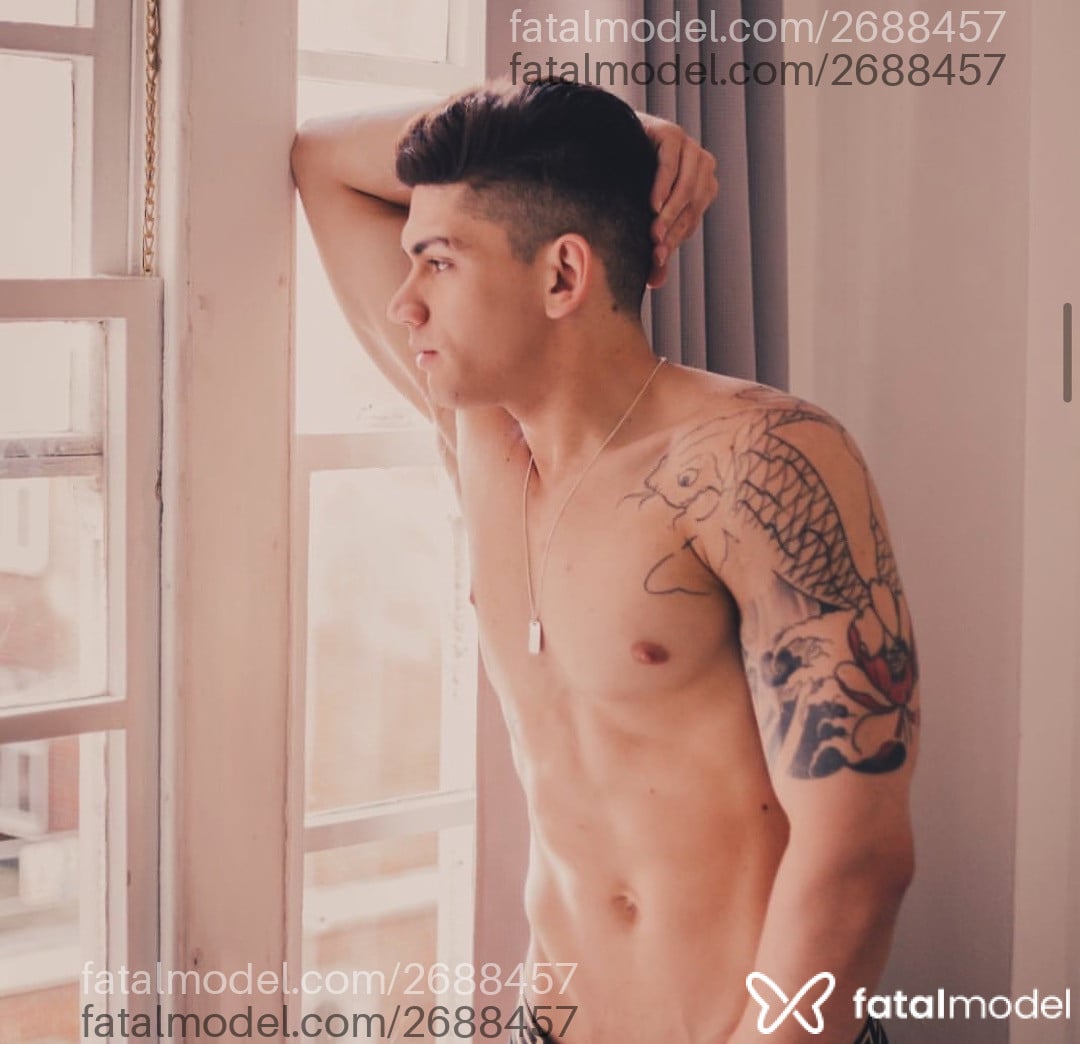 Acompanhante homem com cabelo castanho de olhos castanhos em Fortaleza - Zac Brent