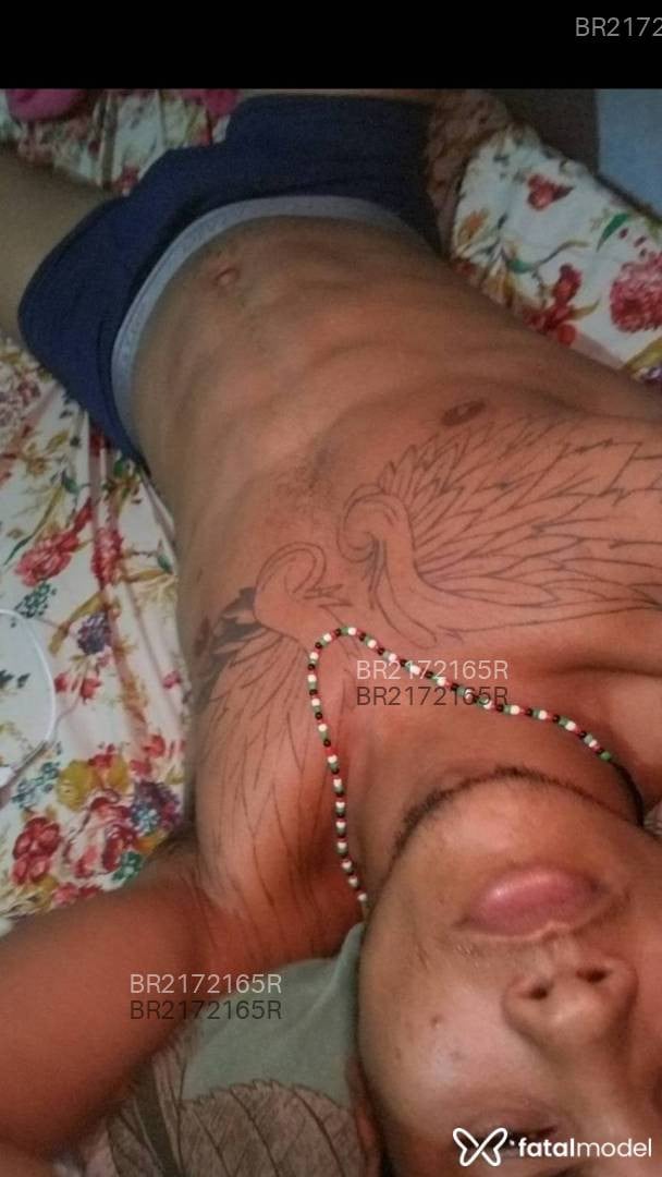 Acompanhante homem com cabelo castanho de olhos castanhos em São Luís - áries