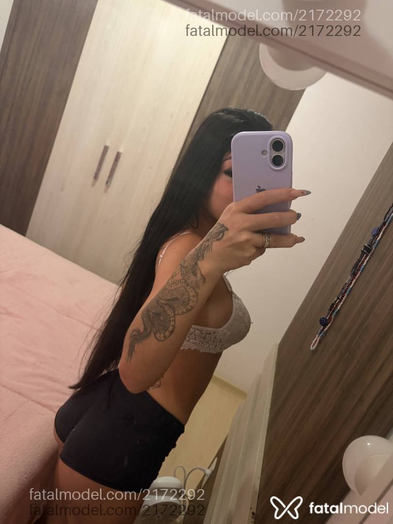 Acompanhante mulher morena (o) de olhos castanhos - Brenda Acompanhante mulher morena (o) de olhos castanhos - Brenda