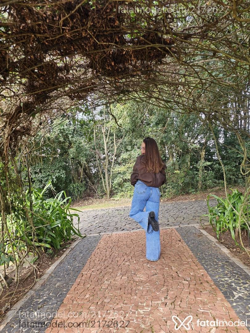 Acompanhante mulher loira (o) de olhos mel em Virtual - Marcela