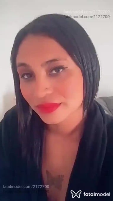 Acompanhante mulher trans morena (o) de olhos pretos em Balneário Piçarras - Luna