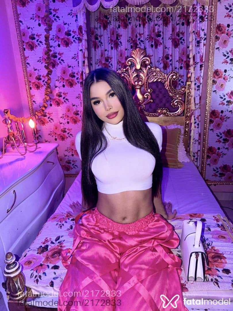 Acompanhante mulher trans morena (o) de olhos pretos em Goiânia - Sofia Angelote