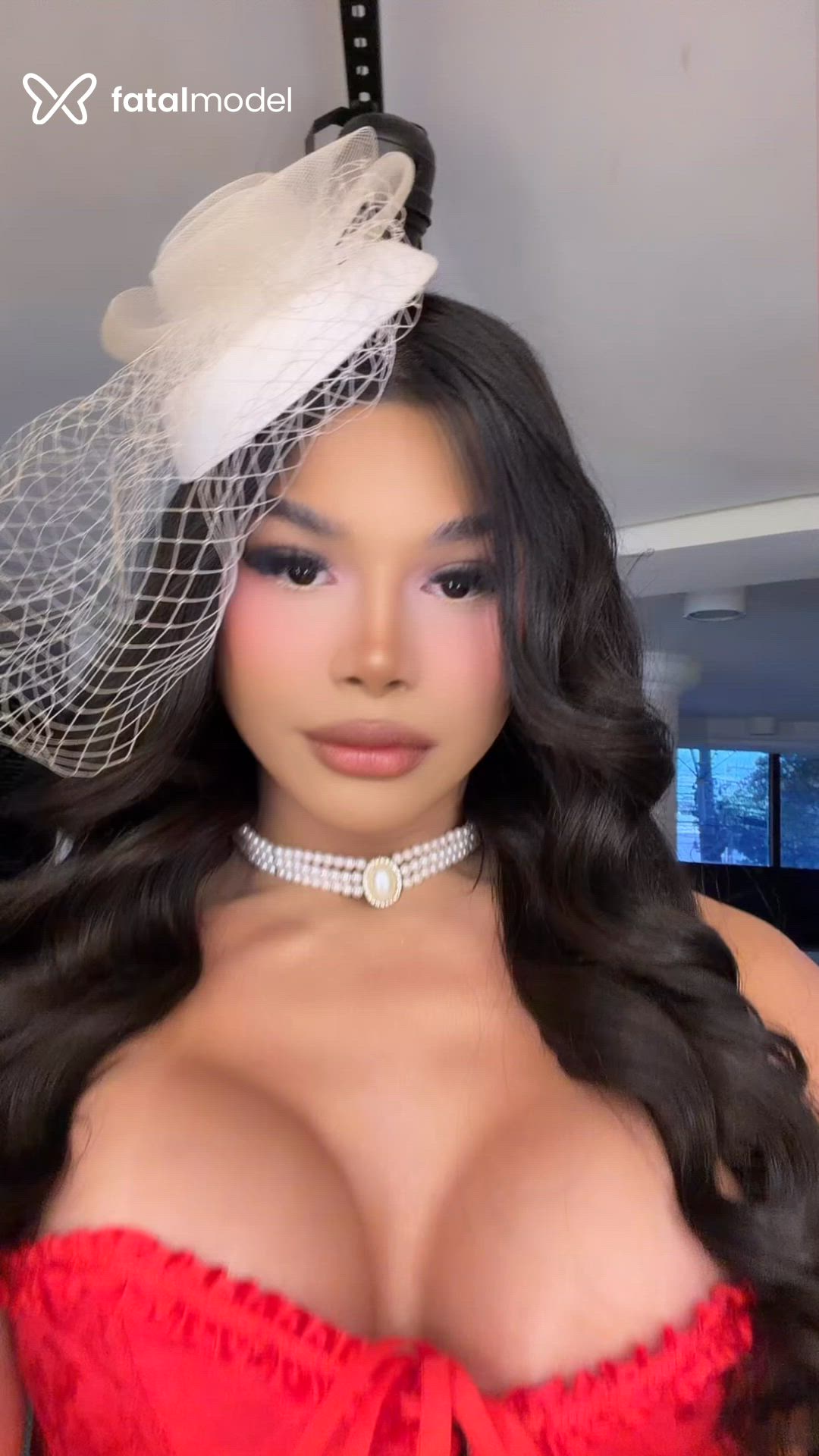 Acompanhante mulher trans morena (o) de olhos pretos - Sofia Angelote