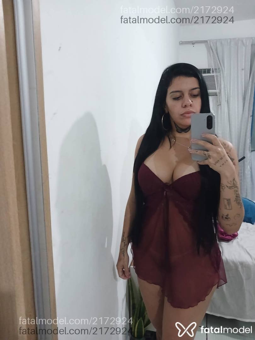 Acompanhante mulher com cabelo castanho de olhos pretos - Elaine Costa