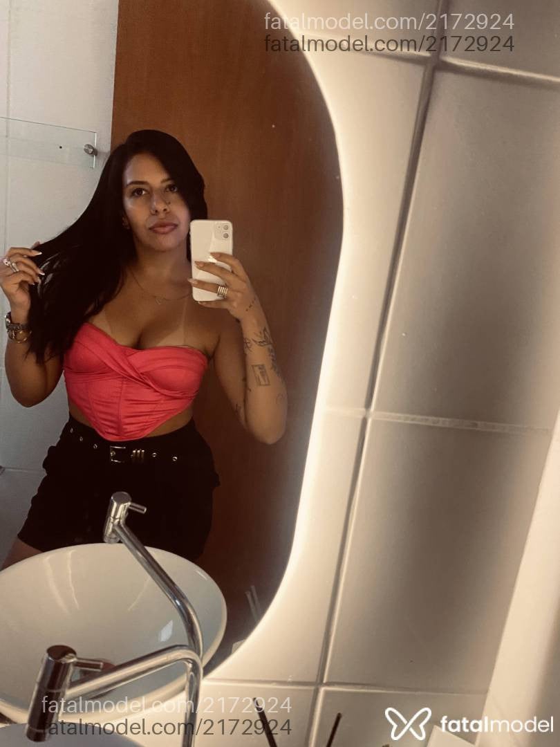 Acompanhante mulher morena (o) de olhos castanhos em Lavras - Elaine