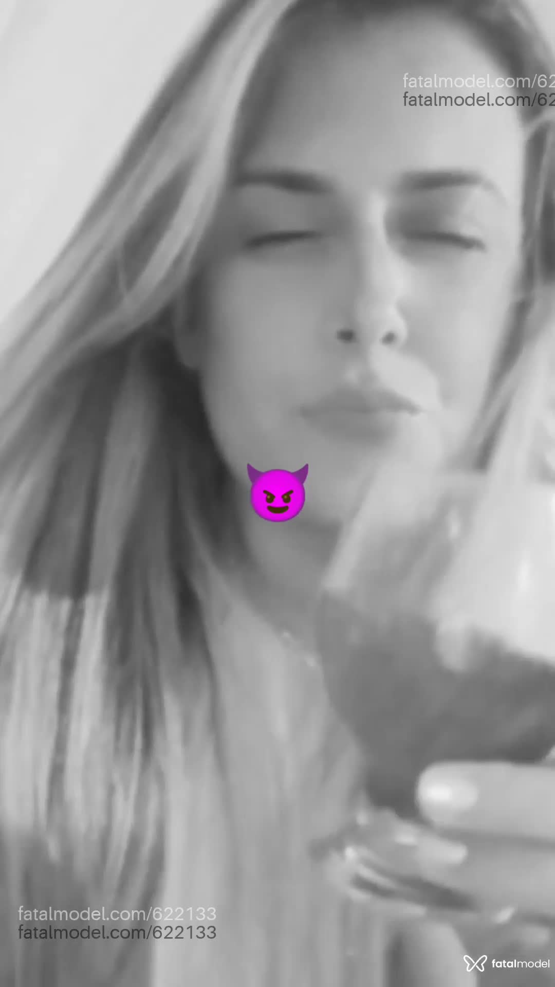 Acompanhante mulher com cabelo castanho de olhos castanhos em Guanambi Acompanhante mulher com cabelo castanho de olhos castanhos em Guanambi - Sabrina Stümer