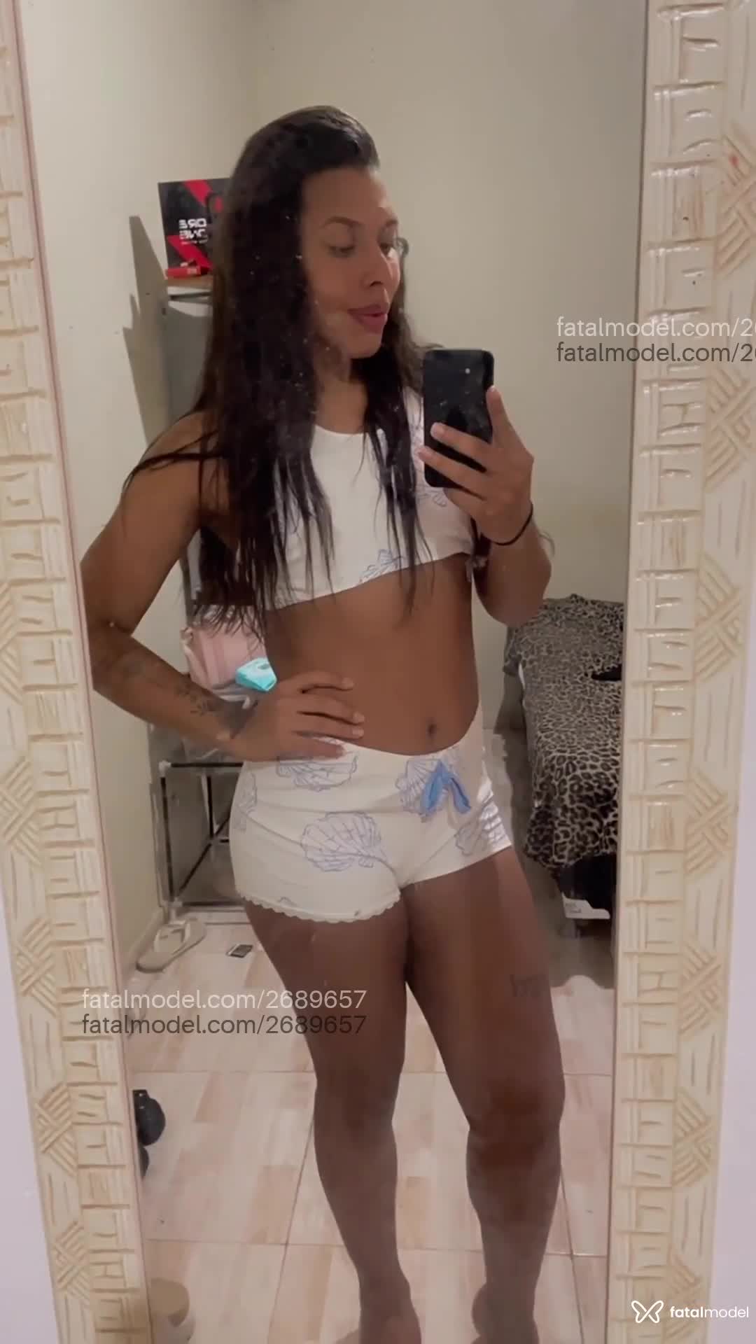 Acompanhante mulher trans morena (o) de olhos castanhos em Belém - Thaís Araújo