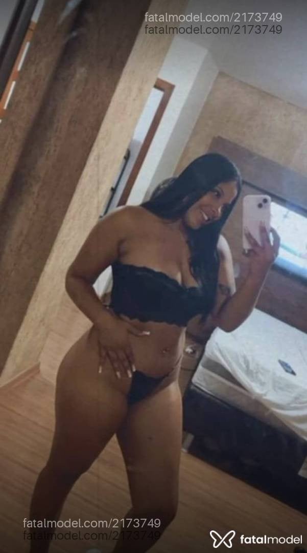 Acompanhante mulher morena (o) de olhos castanhos - Letícia Acompanhante mulher morena (o) de olhos castanhos - Letícia