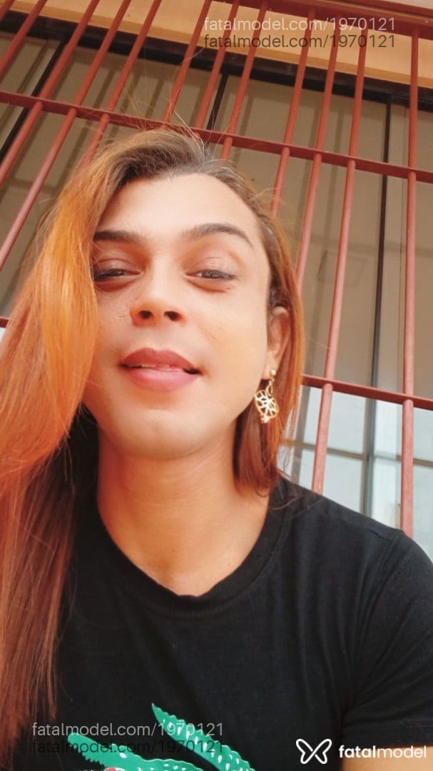Acompanhante mulher trans com cabelo castanho de olhos castanhos em São Gabriel do Oeste Acompanhante mulher trans com cabelo castanho de olhos castanhos em São Gabriel do Oeste - Geovana Magalhães