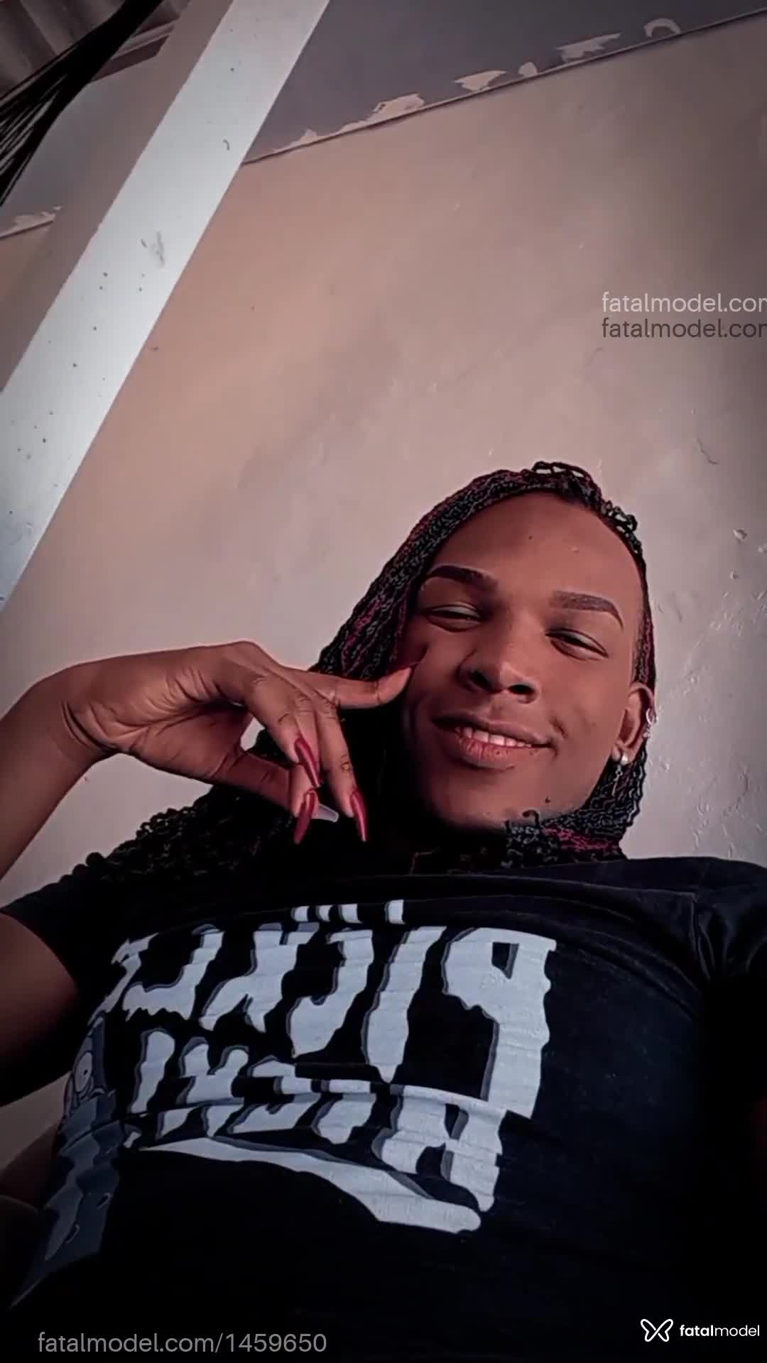 Acompanhante homem trans morena (o) de olhos castanhos em Matão - Kerolyn vitoria