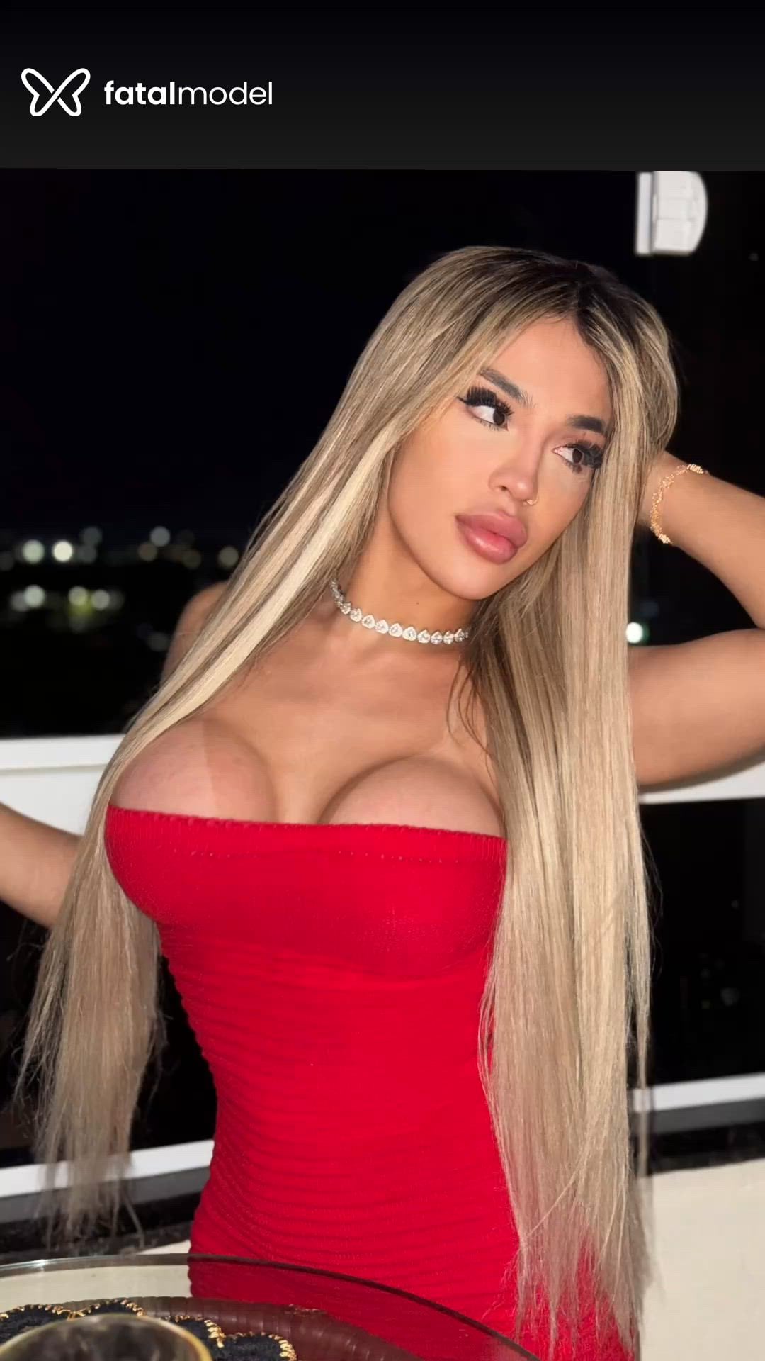 Acompanhante mulher trans loira (o) de olhos castanhos em Uberlândia Acompanhante mulher trans loira (o) de olhos castanhos em Uberlândia - Japinhaa