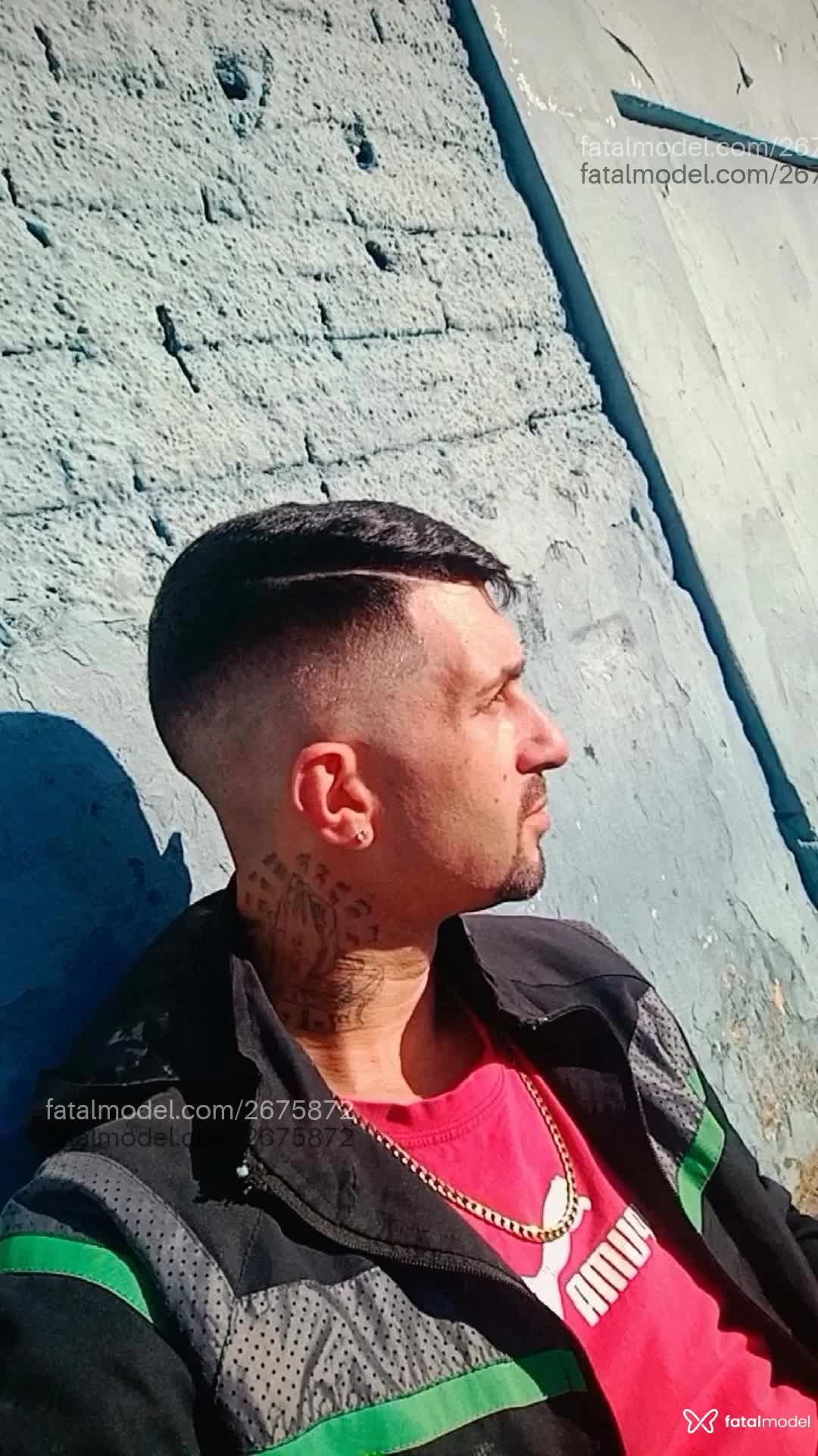 Acompanhante homem com cabelo castanho de olhos mel em Viamão - Guilherme