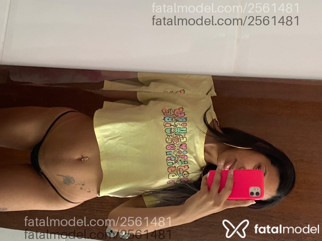 Acompanhante mulher morena (o) de olhos verdes em Contagem - Julia