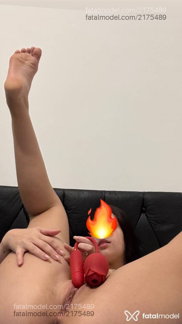 Acompanhante mulher morena (o) de olhos castanhos - Isis Campos