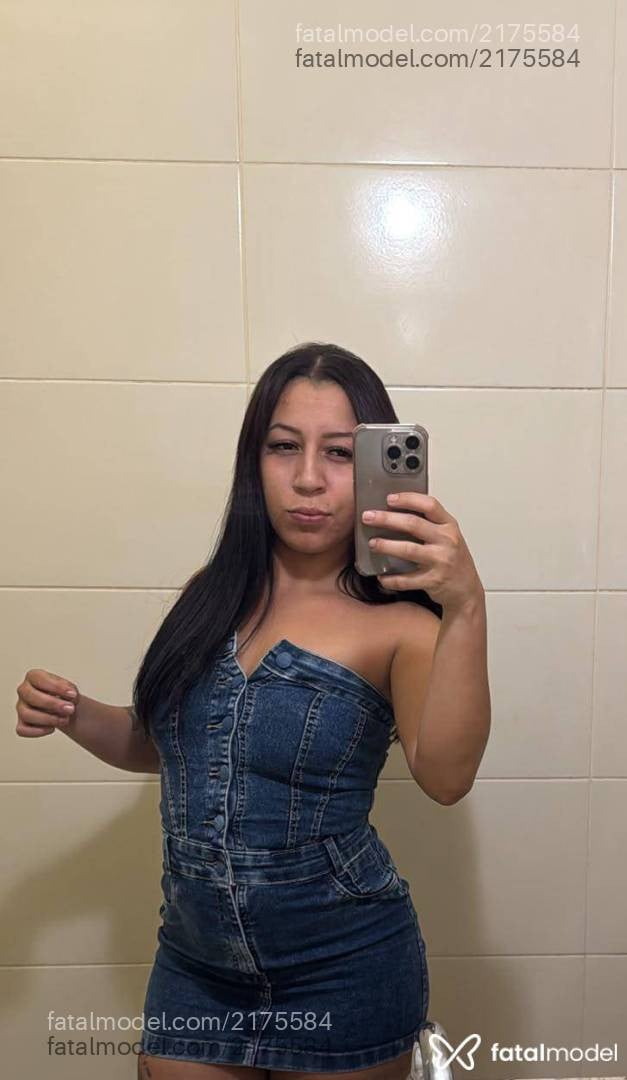 Acompanhante mulher morena (o) de olhos castanhos - Lorena