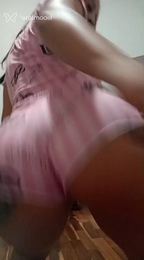 Acompanhante mulher morena (o) de olhos castanhos - Lorena