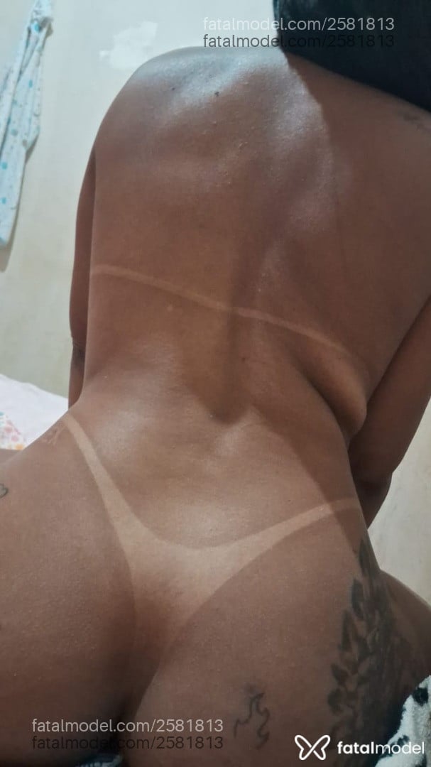 Acompanhante mulher morena (o) de olhos pretos - Melissa Acompanhante mulher morena (o) de olhos pretos - Melissa