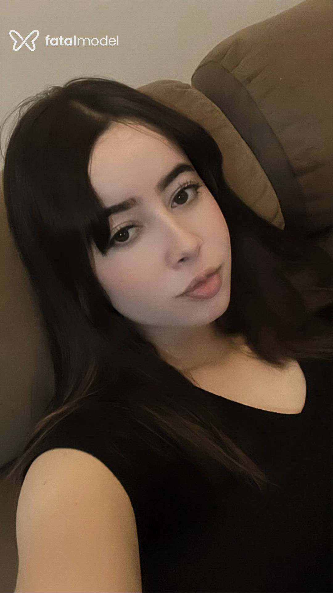 Acompanhante mulher com cabelo castanho de olhos castanhos - Angel Cassie