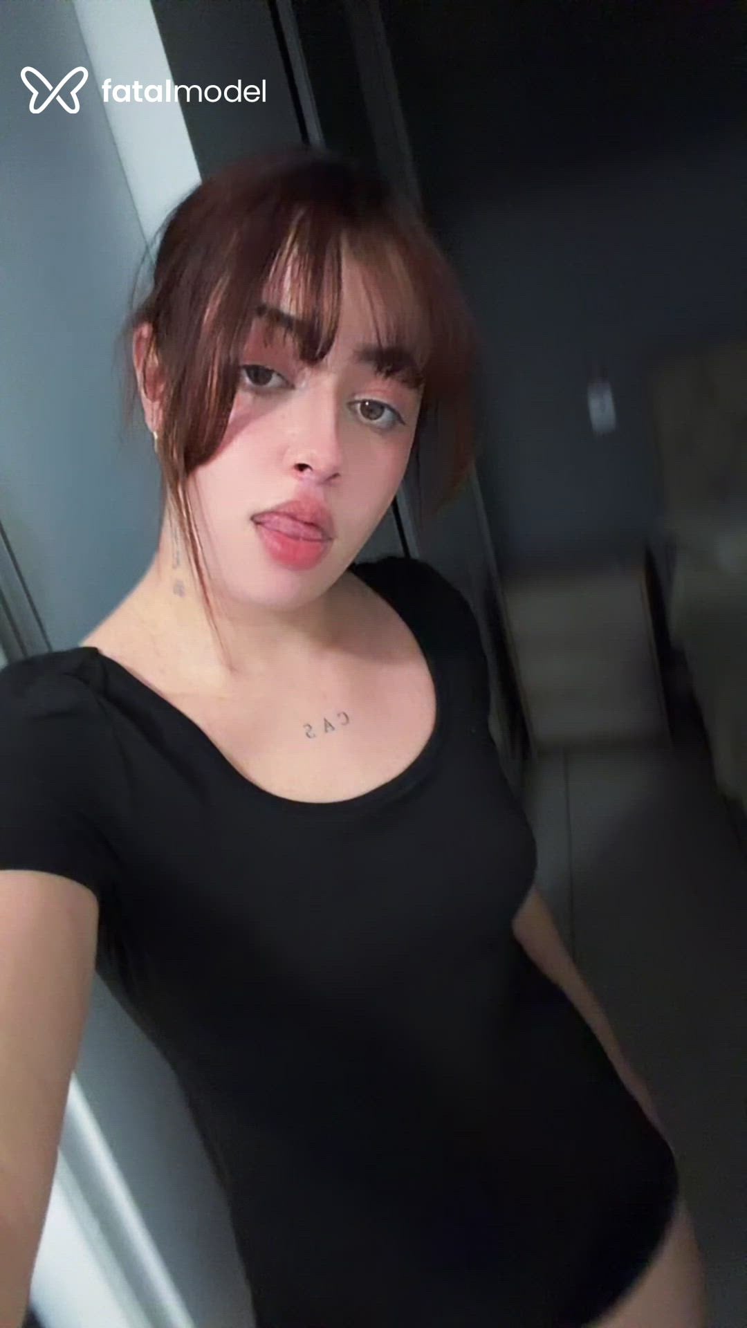 Acompanhante mulher com cabelo castanho de olhos castanhos - Angel Cassie
