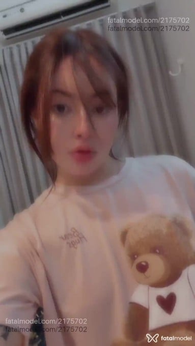 Acompanhante mulher com cabelo castanho de olhos castanhos em Palmas Acompanhante mulher com cabelo castanho de olhos castanhos em Palmas - Angel Cassie