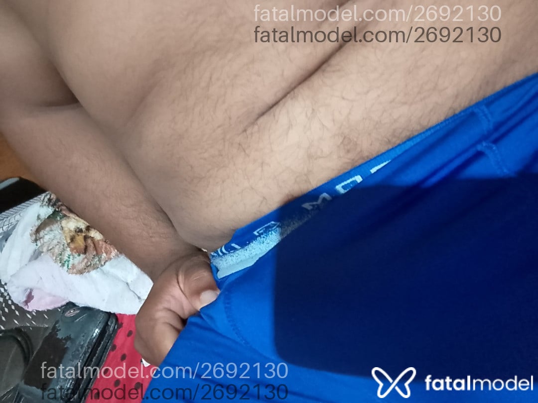 Acompanhante homem com cabelo grisalho de olhos pretos em Rio de Janeiro - Junior