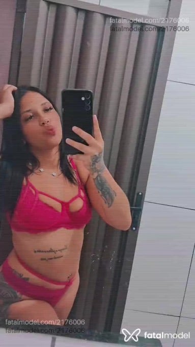 Acompanhante mulher morena (o) de olhos castanhos - Ayla Tavares Acompanhante mulher morena (o) de olhos castanhos - Ayla Tavares