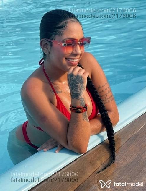 Acompanhante mulher morena (o) de olhos castanhos - Ayla Tavares Acompanhante mulher morena (o) de olhos castanhos - Ayla Tavares