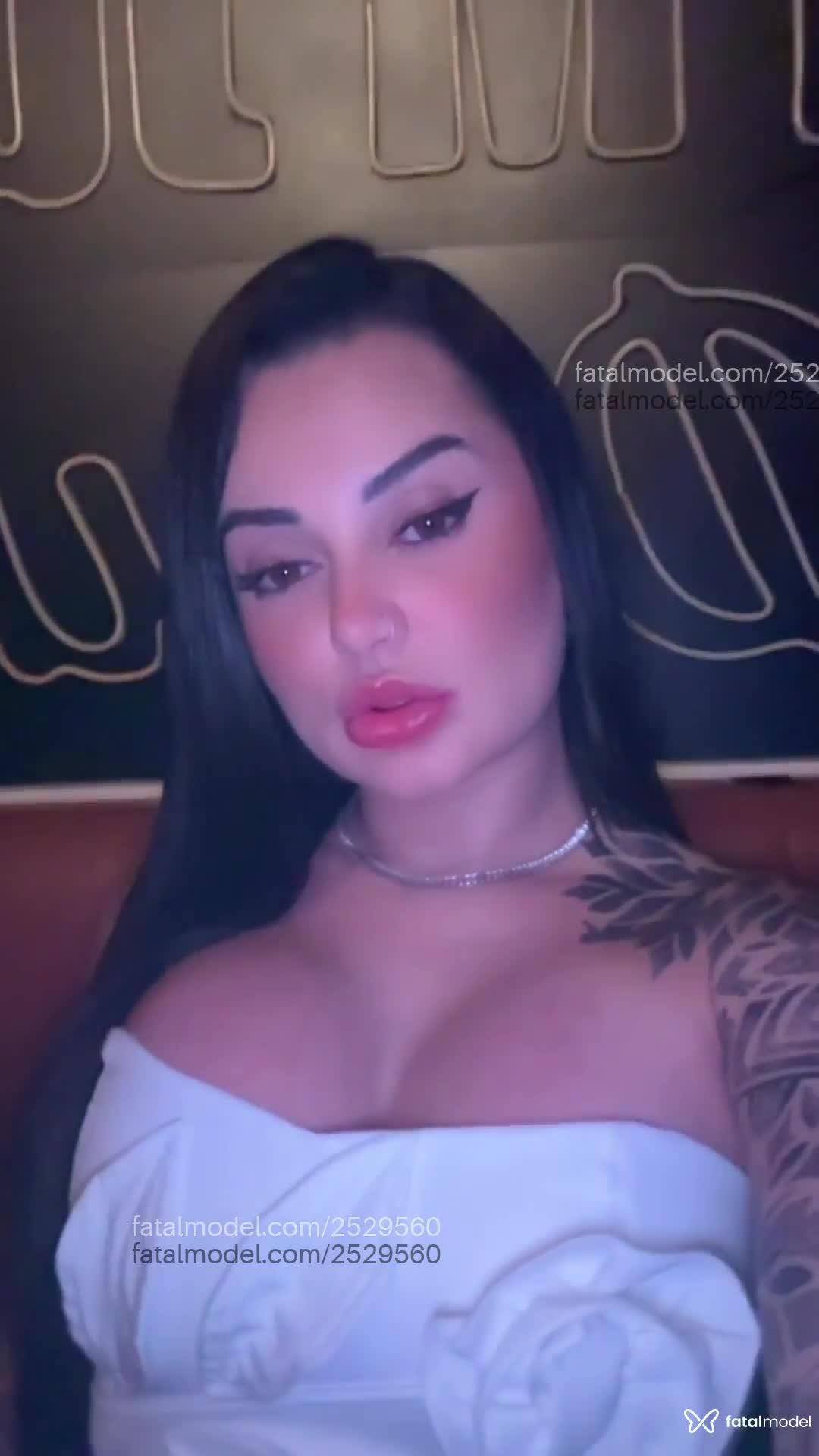Acompanhante mulher morena (o) de olhos mel em Passo Fundo - Serena