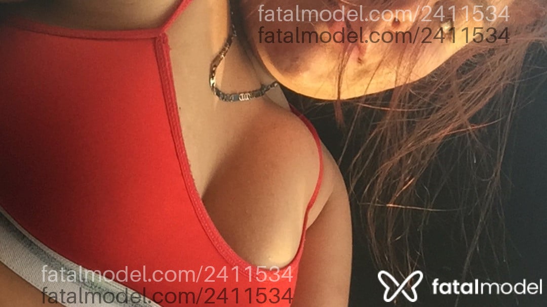 Acompanhante mulher com cabelo castanho de olhos mel em Presidente Prudente Acompanhante mulher com cabelo castanho de olhos mel em Presidente Prudente - Ghomez