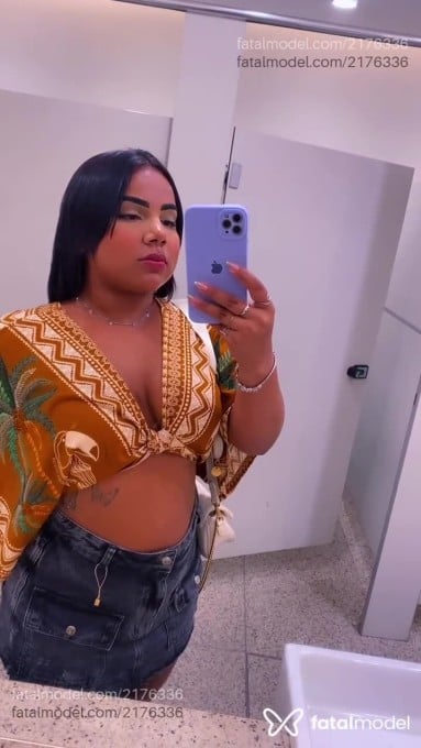 Acompanhante mulher morena (o) de olhos castanhos em Foz do Iguaçu - Mirella