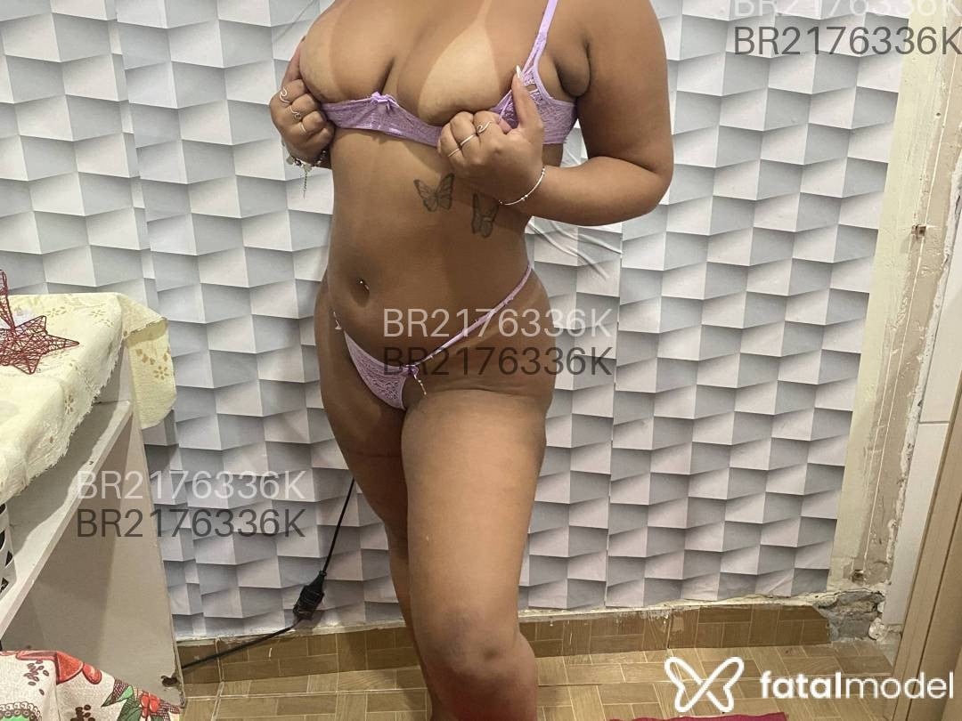 Acompanhante mulher morena (o) de olhos castanhos em Foz do Iguaçu - Mirella