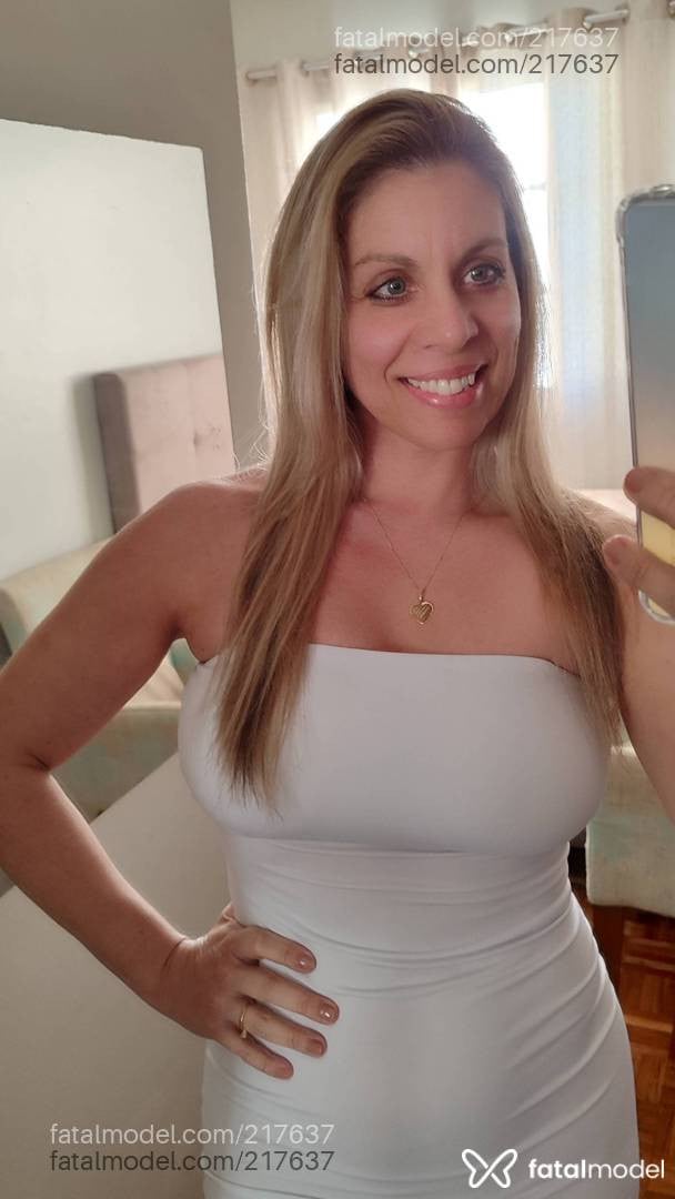 Acompanhante mulher loira (o) de olhos azuis em Pato Branco - Paola Piovesan