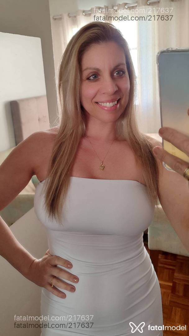 Acompanhante mulher loira (o) de olhos azuis em Pato Branco - Paola Piovesan