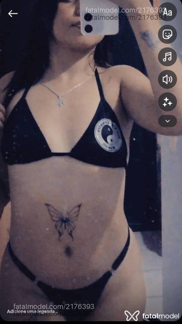 Acompanhante mulher loira (o) de olhos pretos - Ketilly