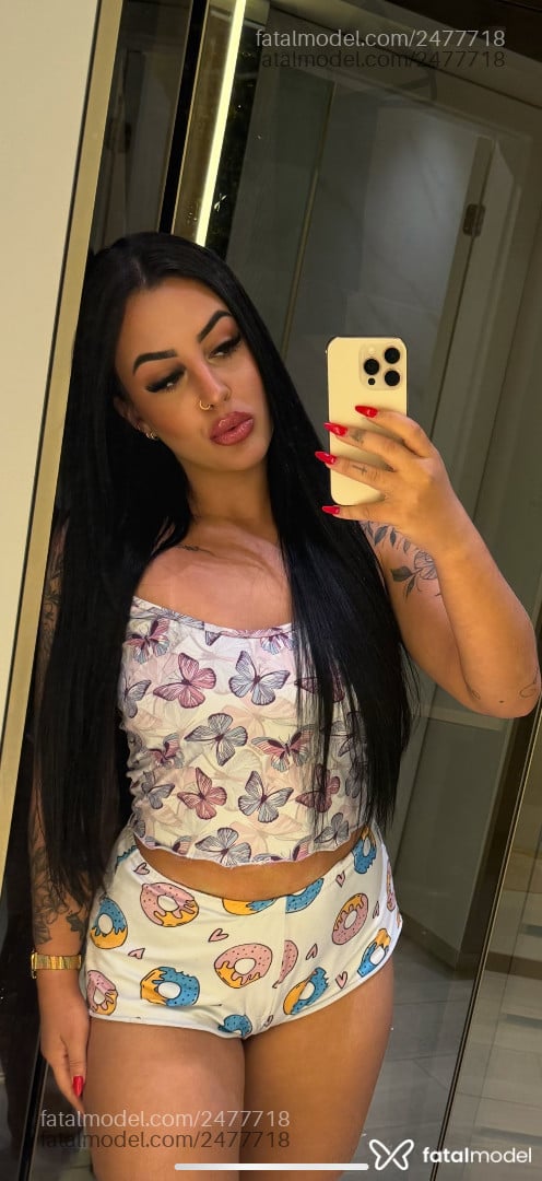 Acompanhante mulher morena (o) de olhos castanhos - Heloisa Anjos