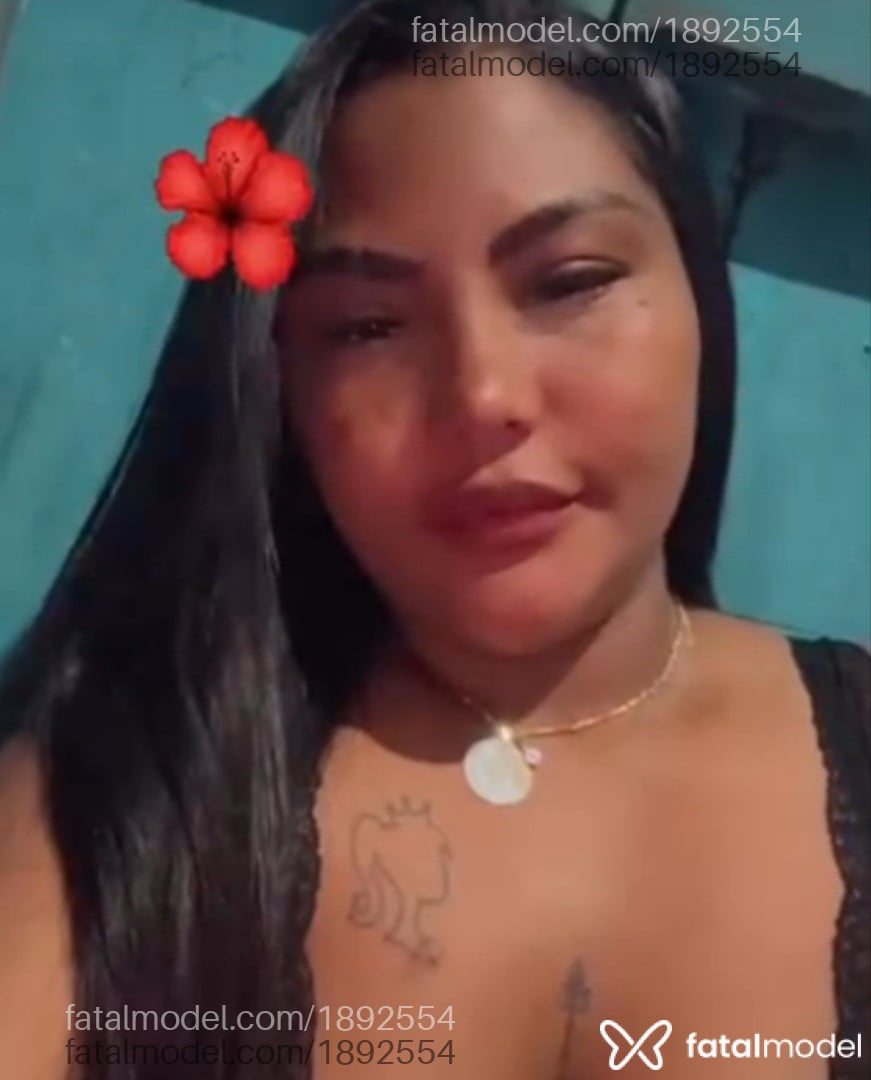 Acompanhante mulher morena (o) de olhos castanhos - Indinha Acompanhante mulher morena (o) de olhos castanhos - Indinha