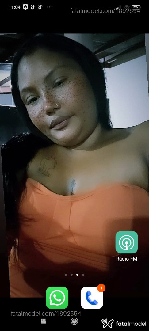 Acompanhante mulher morena (o) de olhos castanhos - Indinha Acompanhante mulher morena (o) de olhos castanhos - Indinha