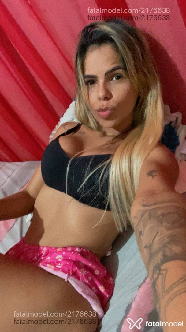 Acompanhante mulher loira (o) de olhos castanhos em Petrolina Acompanhante mulher loira (o) de olhos castanhos em Petrolina - Júlia