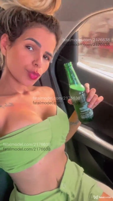 Acompanhante mulher loira (o) de olhos castanhos em Petrolina Acompanhante mulher loira (o) de olhos castanhos em Petrolina - Júlia
