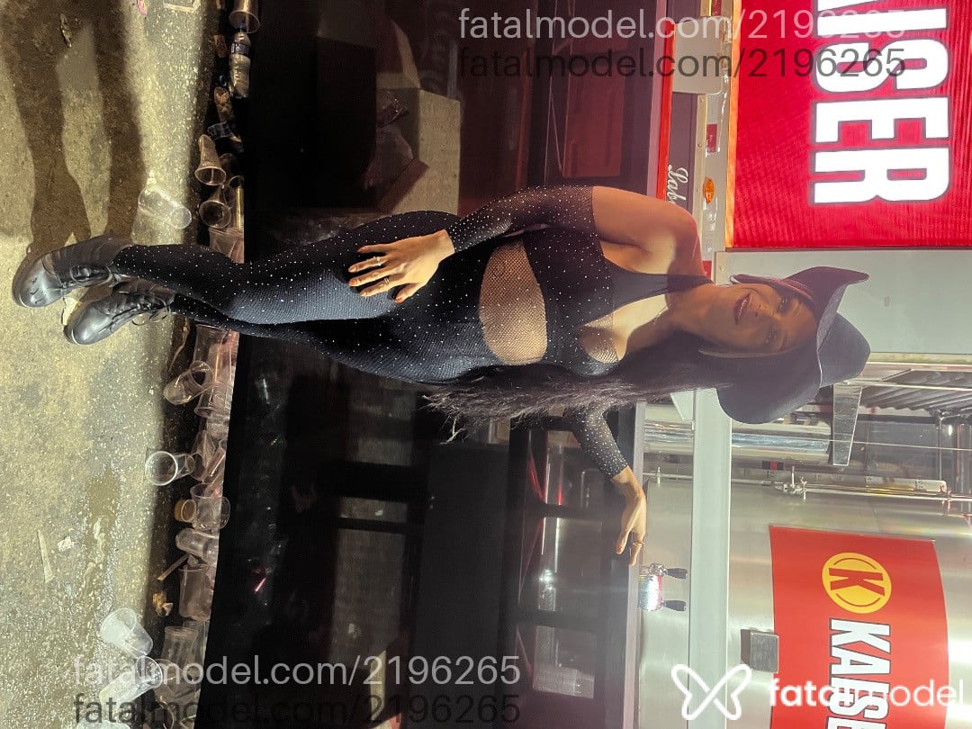 Acompanhante mulher trans morena (o) de olhos mel em São José - Katy Panther