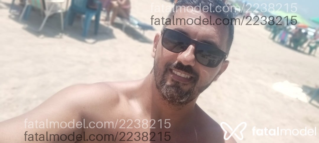 Acompanhante homem morena (o) de olhos pretos em Portão - Wagner