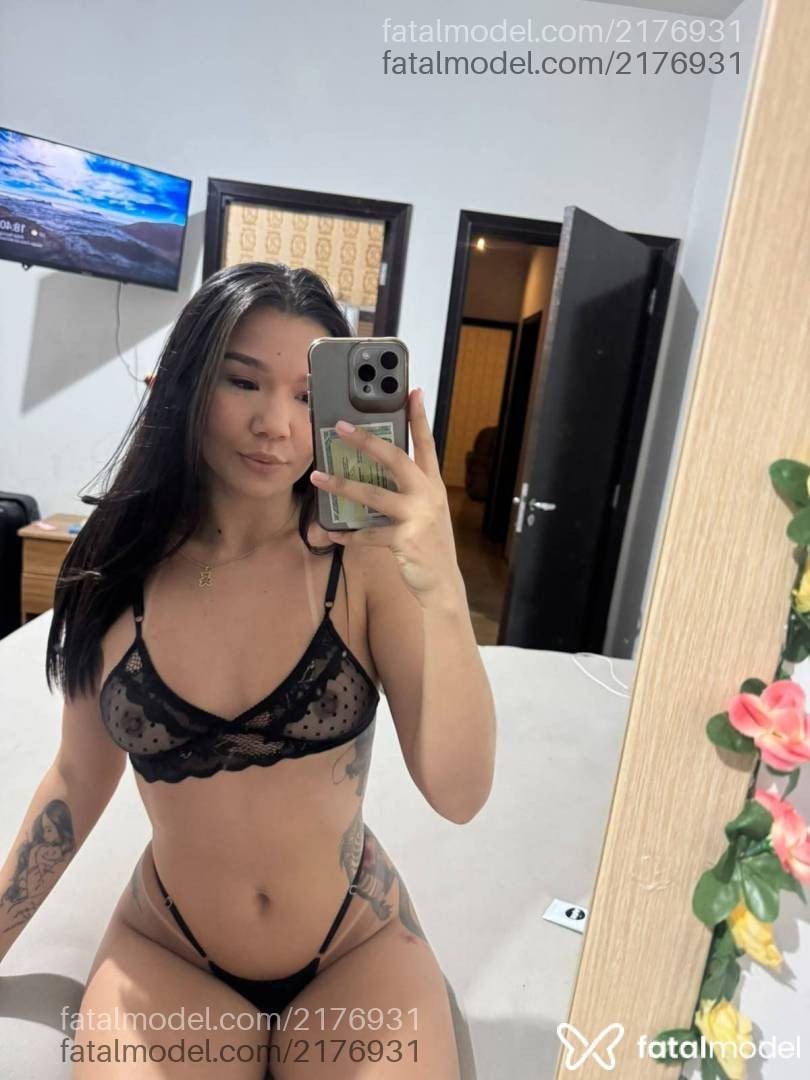Acompanhante mulher morena (o) de olhos castanhos - Karol Souza